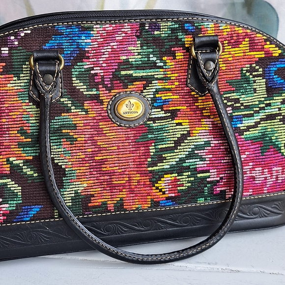 Large Antigua Pro Cuero Multicolor Tapestry Leather Handbag from Guatemala - Picture 6 of 11
